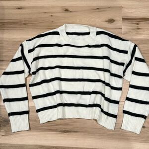 Seasty Knit Crewneck White Black Striped Sweater Women’s Small
